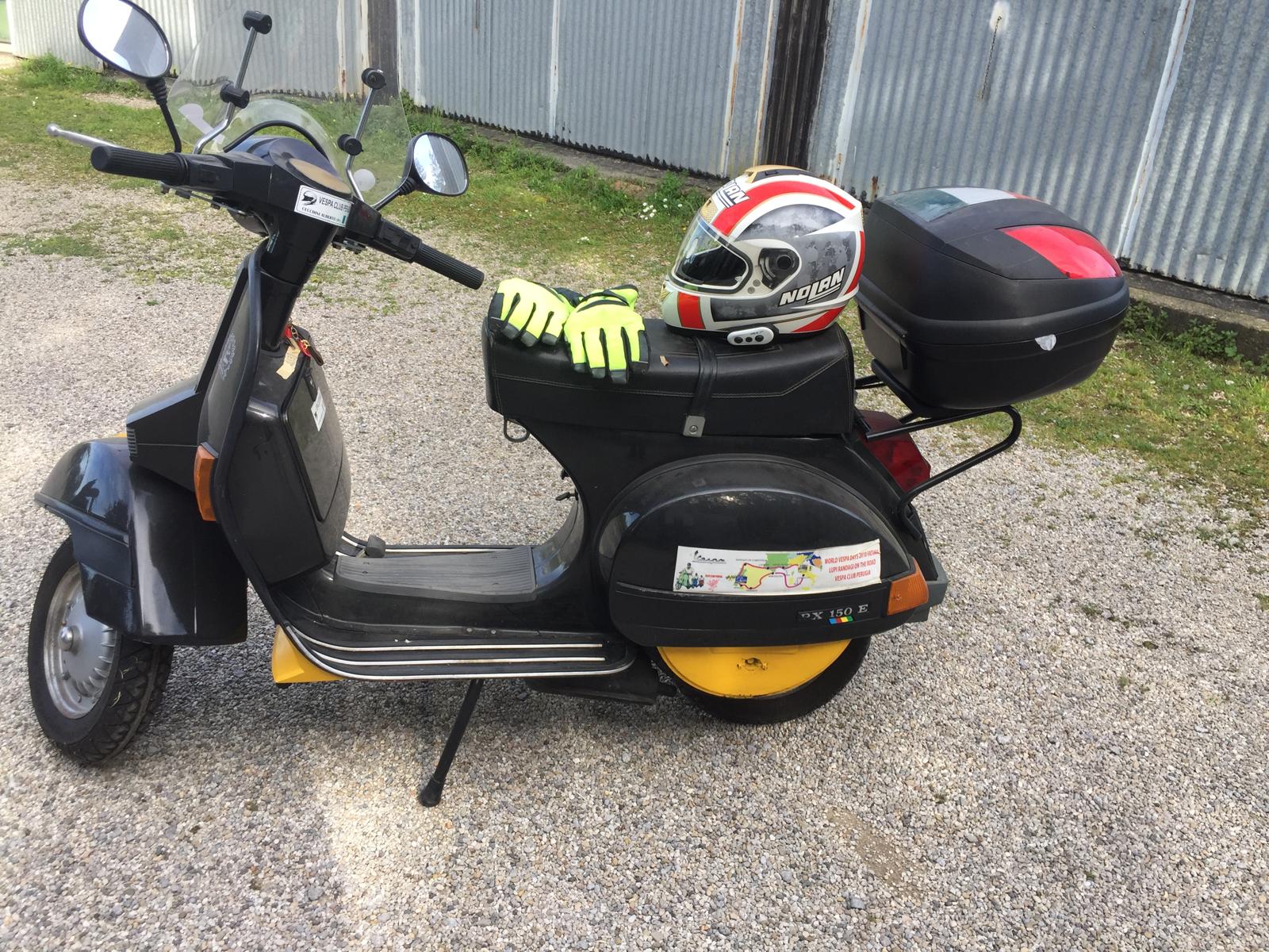 MOBILI USATI  COMPRO  VENDO - VENDO VESPA